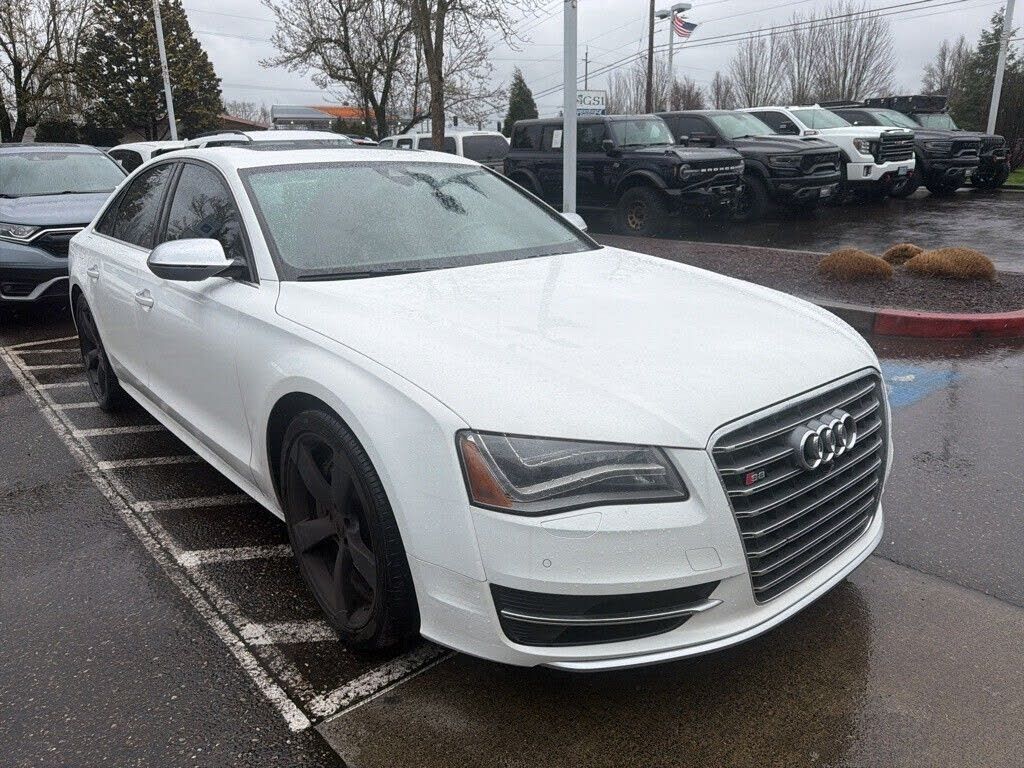 Audi S8