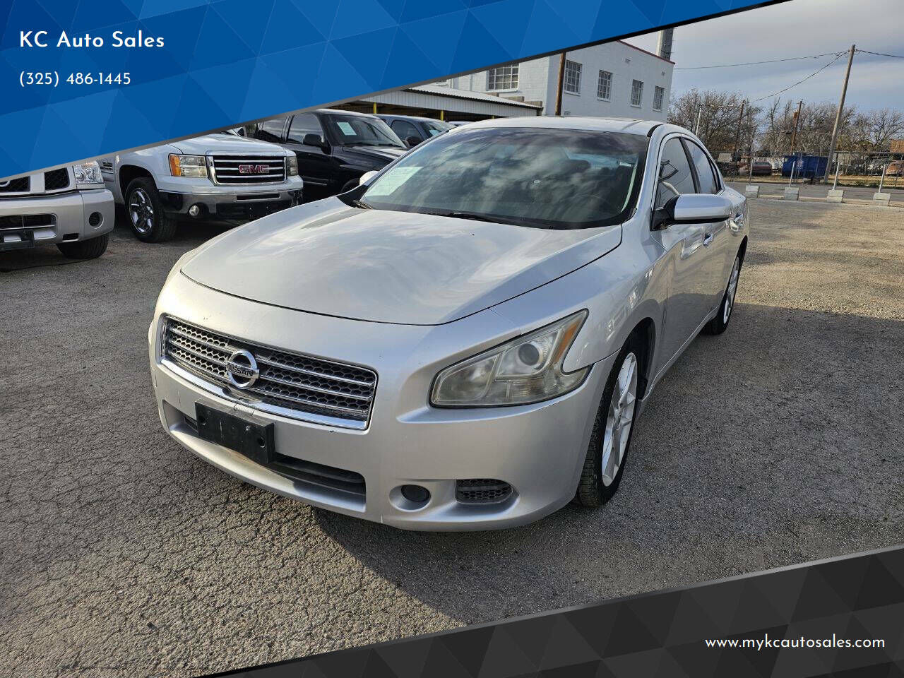 2010 NISSAN Maxima
