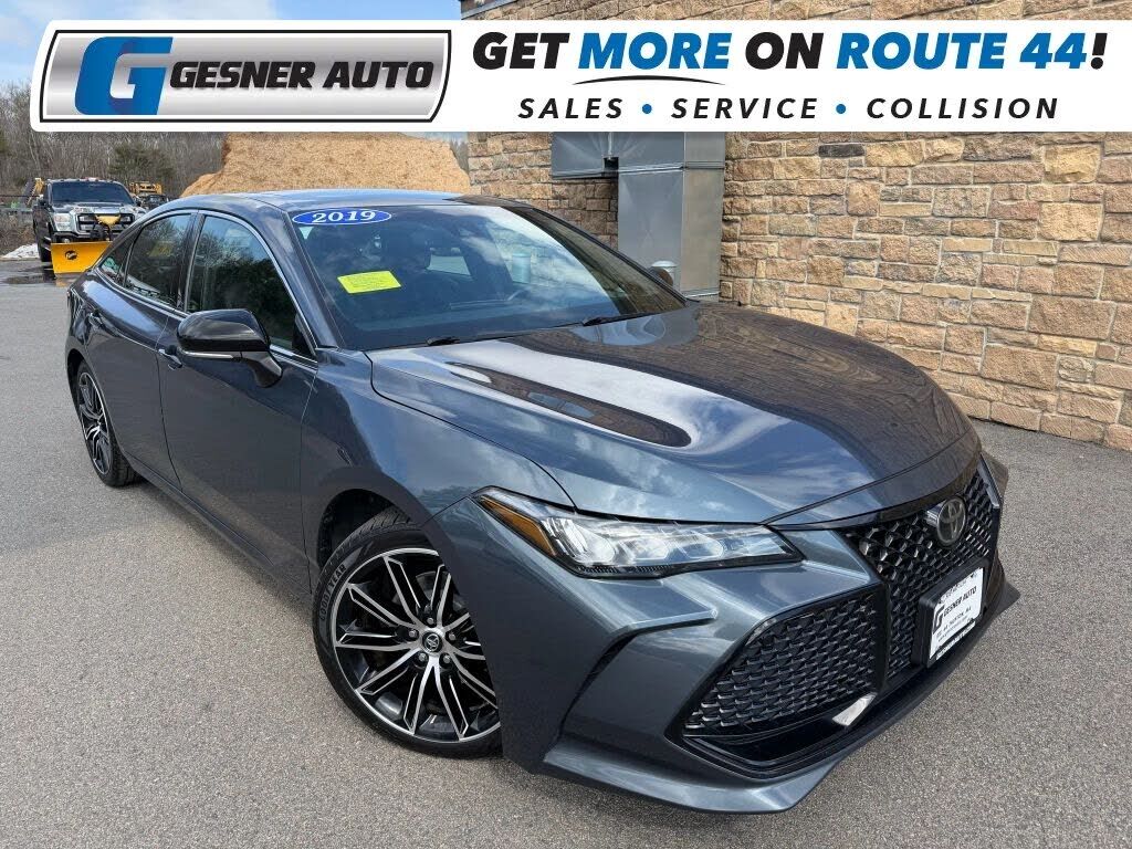 2019 TOYOTA Avalon