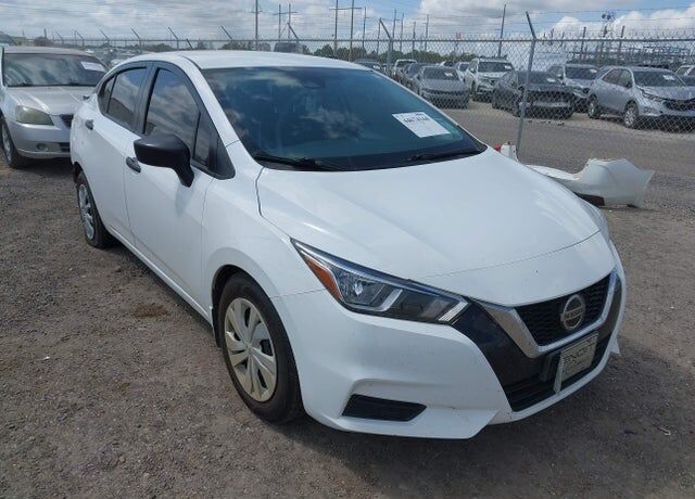 2022 NISSAN Versa