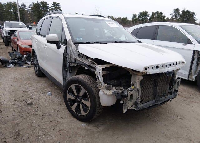 2018 SUBARU Forester