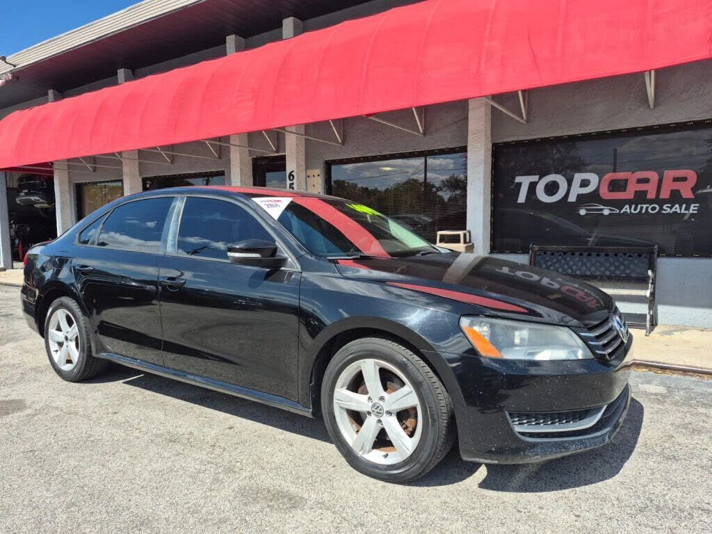 2014 VOLKSWAGEN Passat