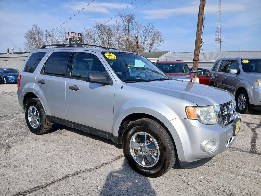 2010 FORD Escape