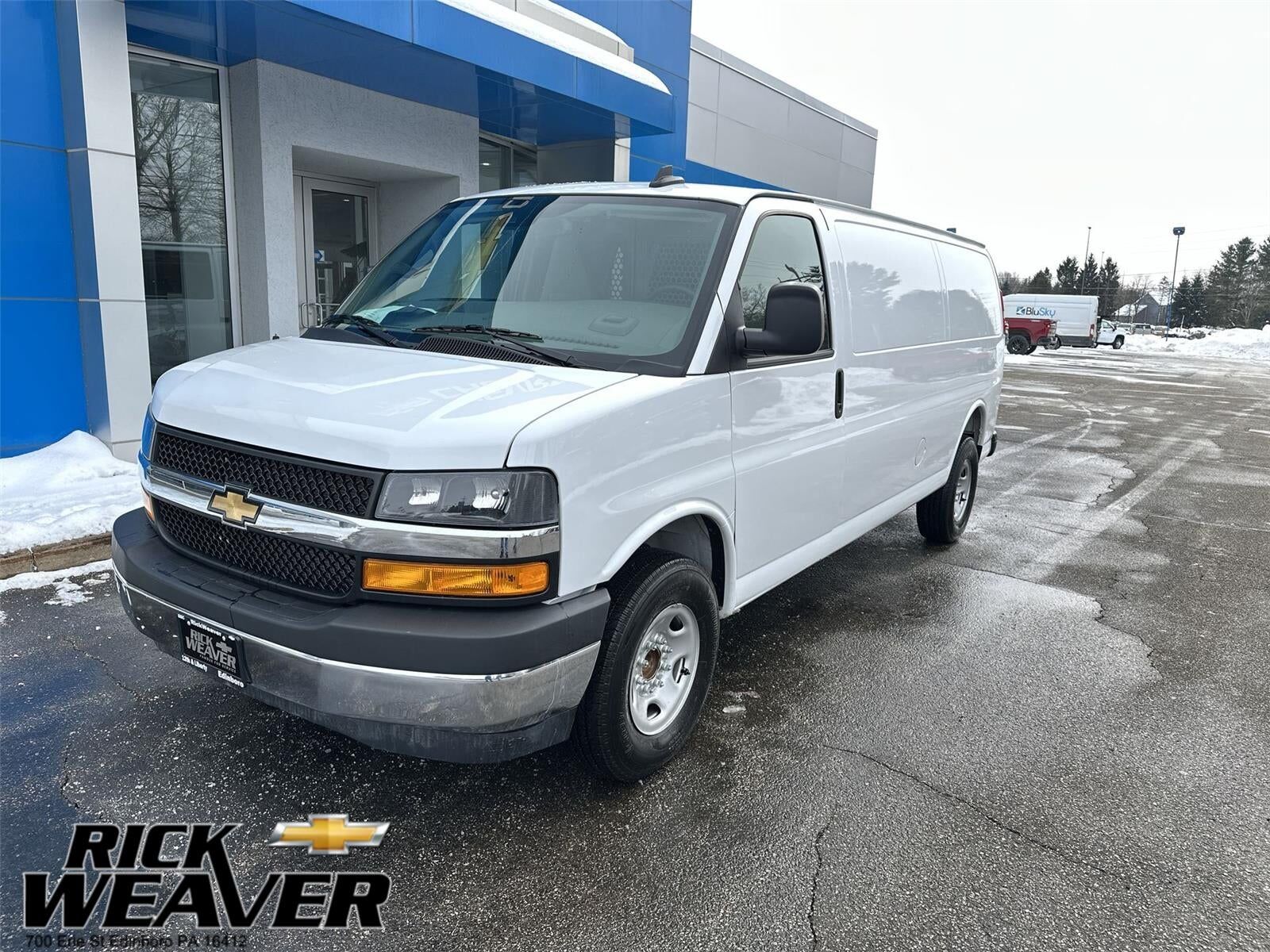 2025 CHEVROLET Express
