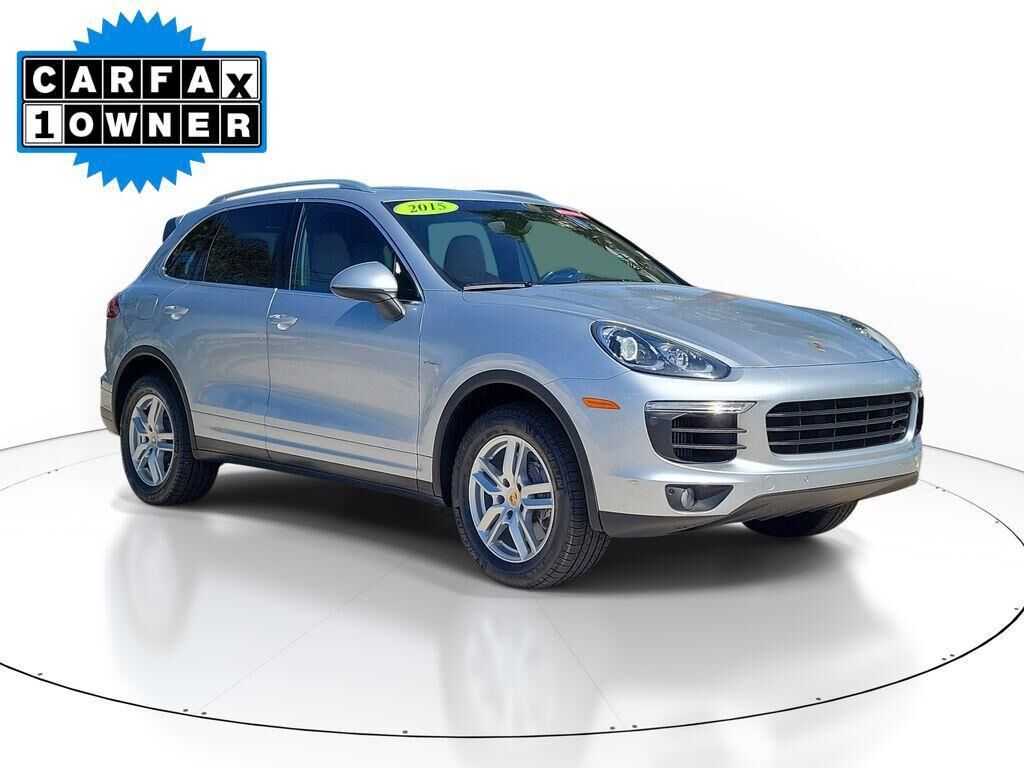 2015 PORSCHE Cayenne
