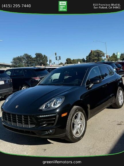 2016 PORSCHE Macan