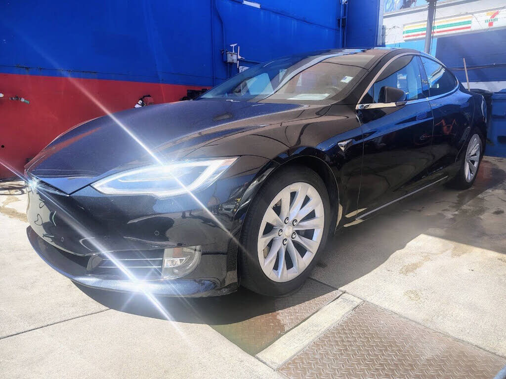 2017 TESLA Model S