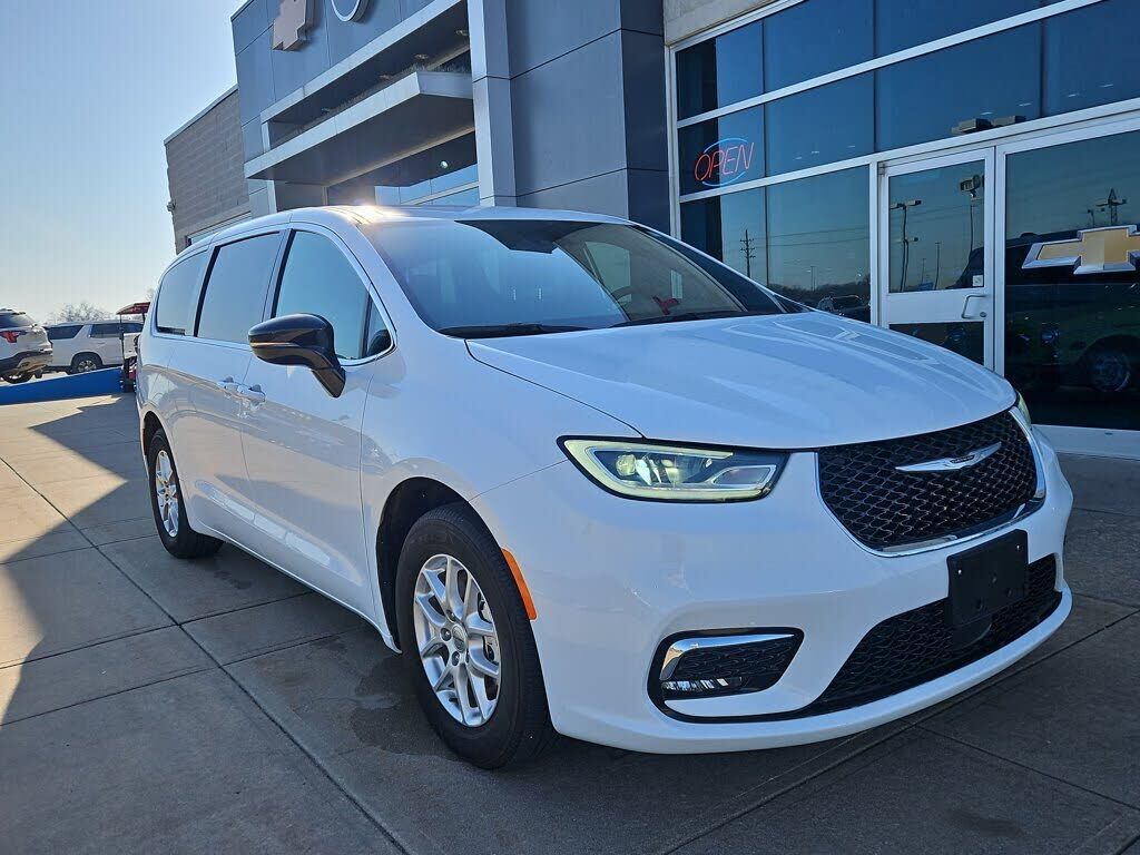 2025 CHRYSLER Pacifica