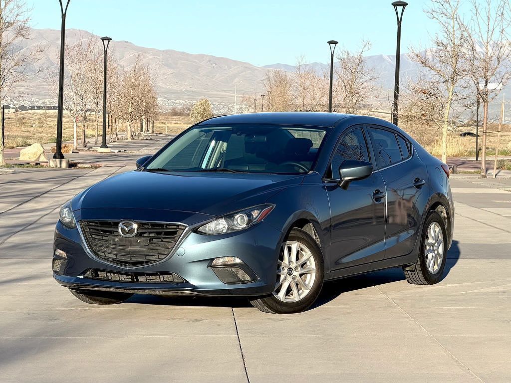 2016 MAZDA Mazda3