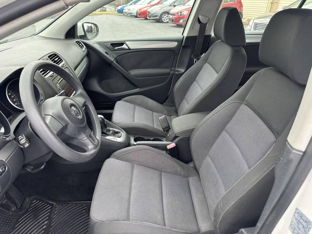 2012 VOLKSWAGEN Golf