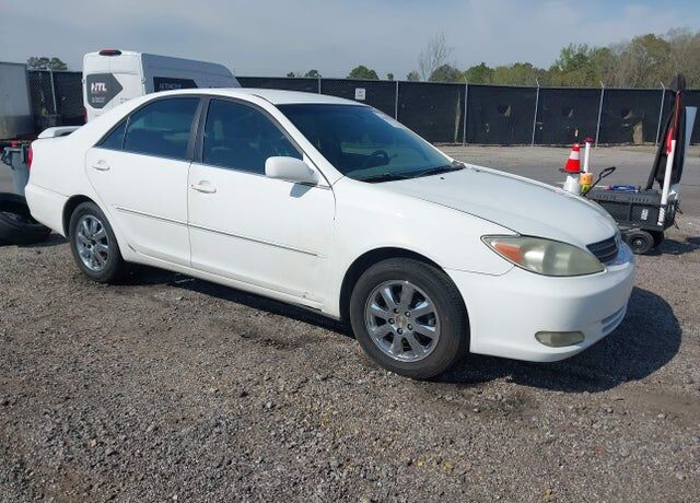 2004 TOYOTA Camry
