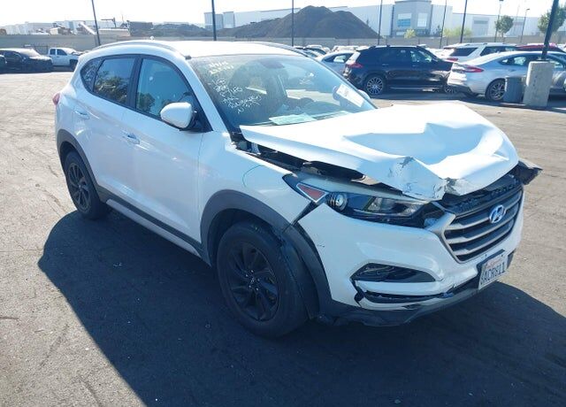 2017 HYUNDAI Tucson