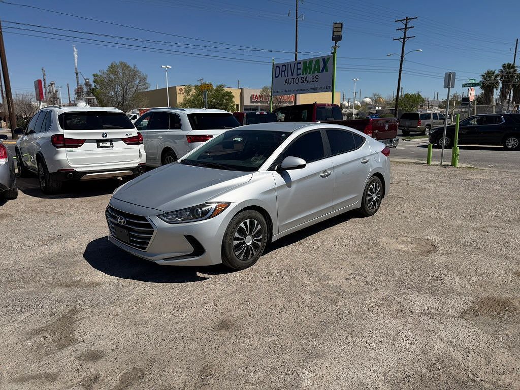2017 HYUNDAI Elantra