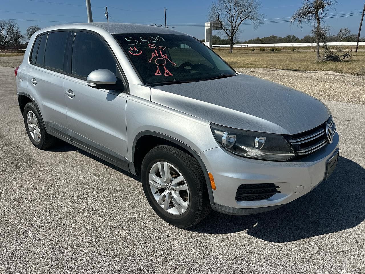 2013 VOLKSWAGEN Tiguan