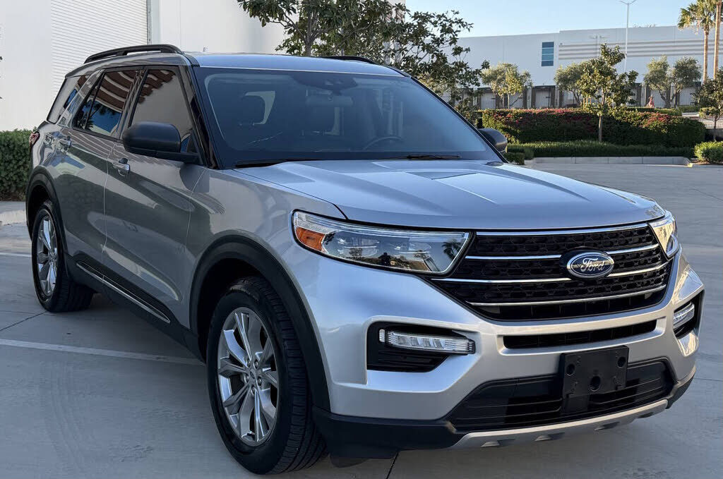 2021 FORD Explorer