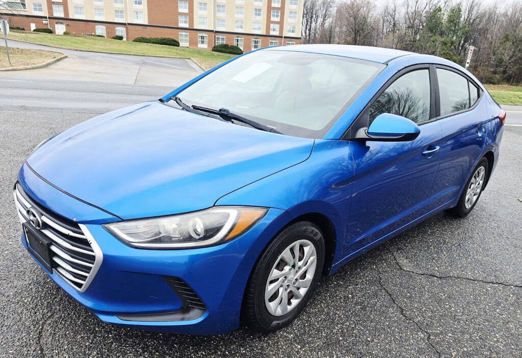 2017 HYUNDAI Elantra