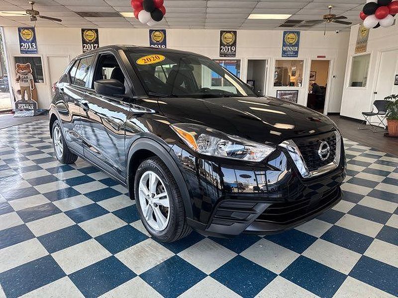2020 NISSAN Kicks