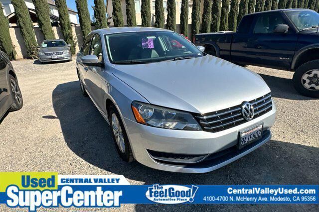 2015 VOLKSWAGEN Passat