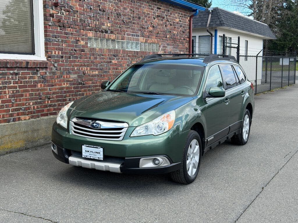 2012 SUBARU Outback