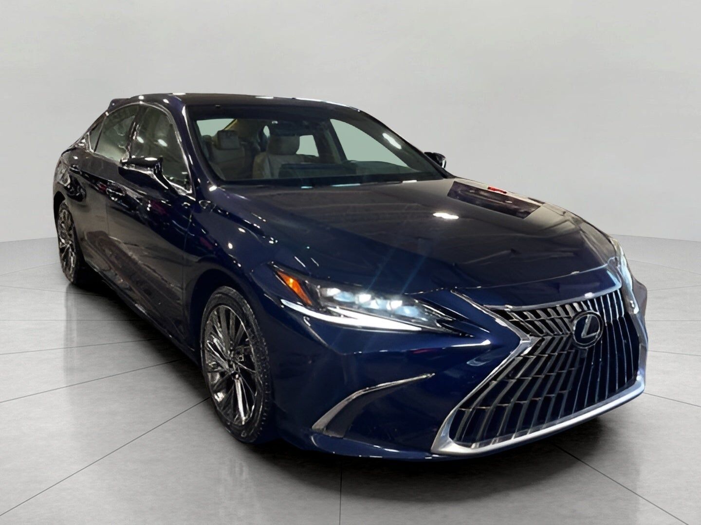 2024 LEXUS ES