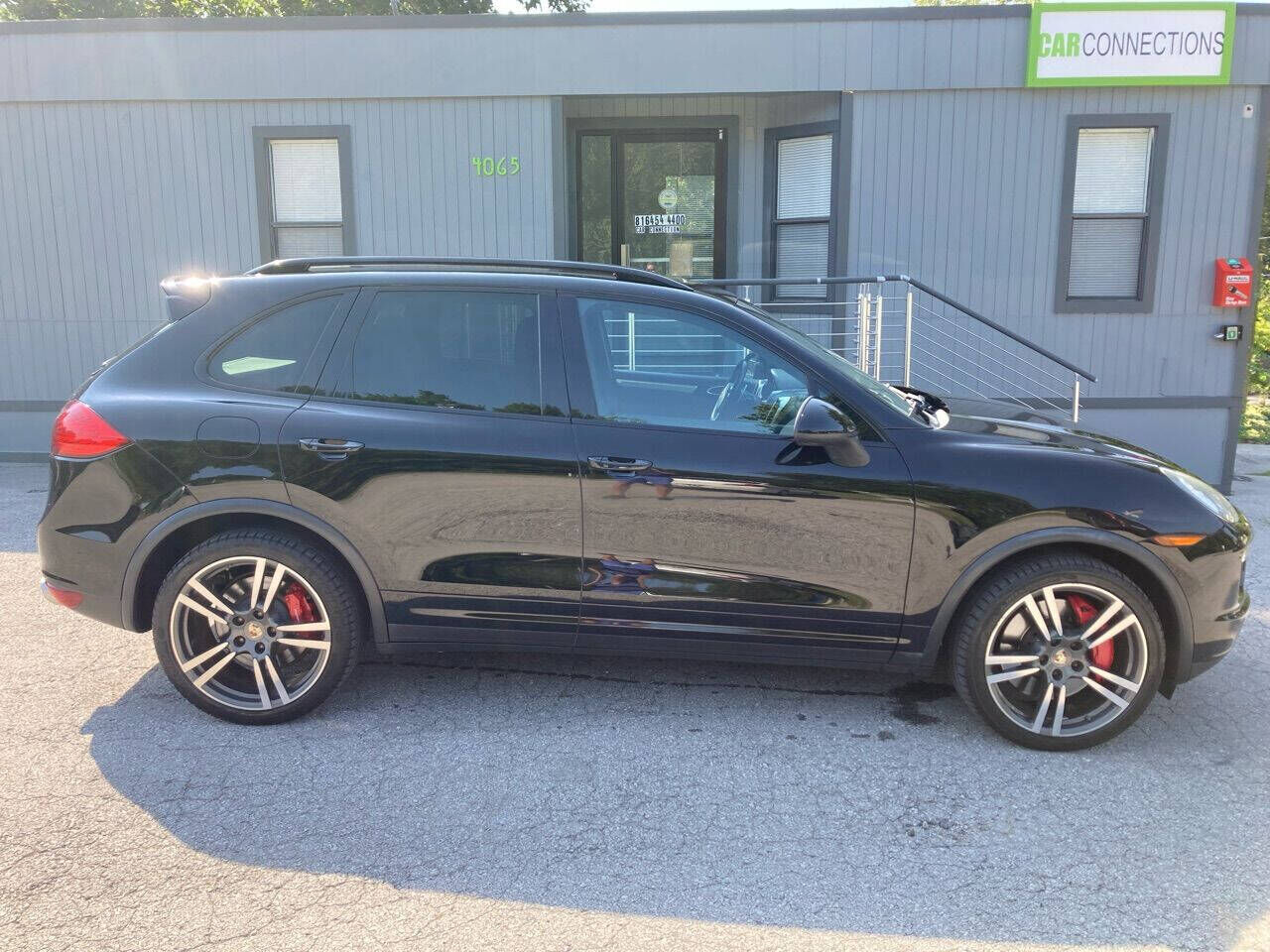 2011 PORSCHE Cayenne