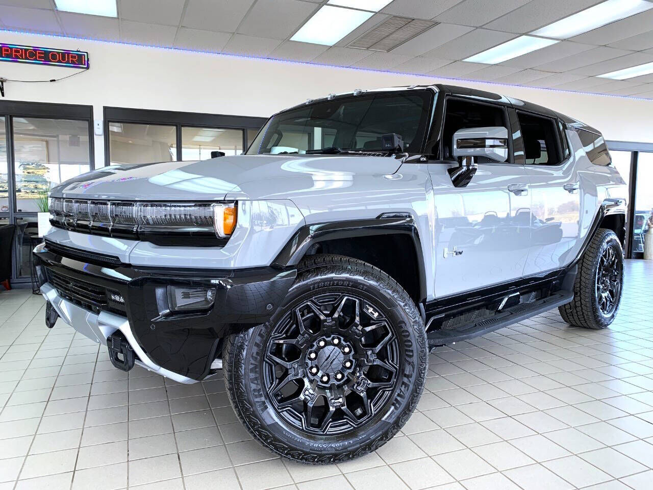 2024 GMC Hummer EV SUV