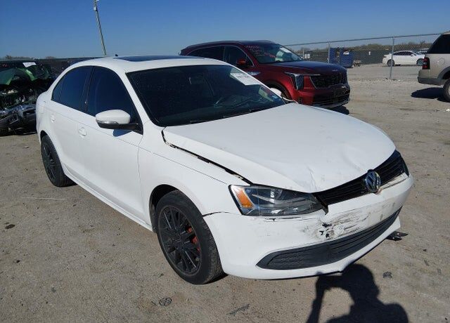 2011 VOLKSWAGEN Jetta