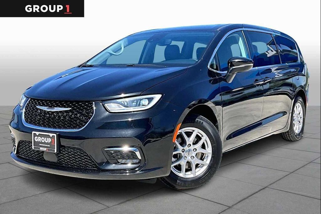 2023 CHRYSLER Pacifica