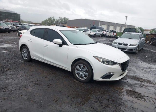 2016 MAZDA Mazda3