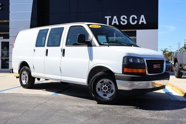 2017 GMC Savana