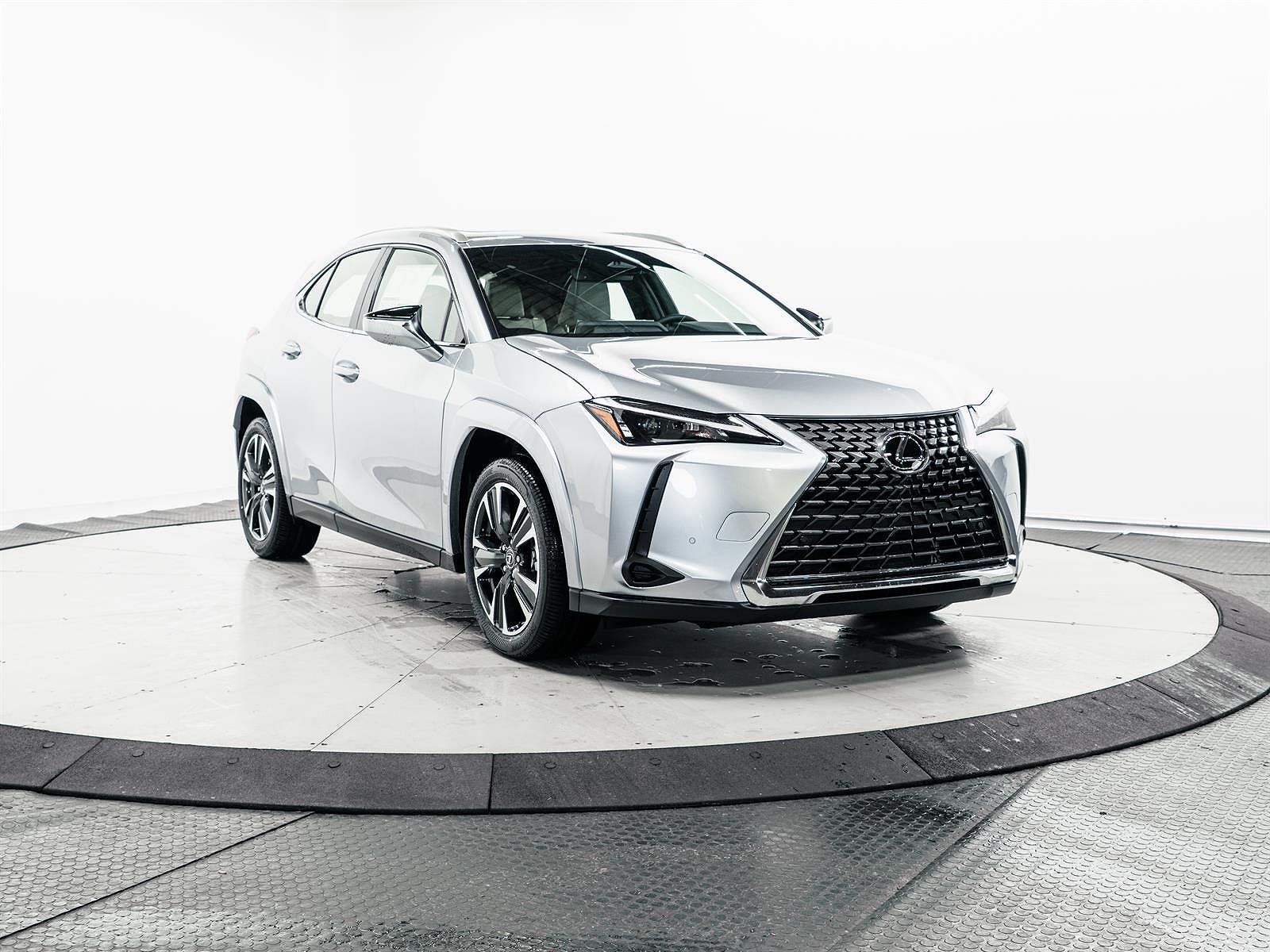 2026 LEXUS UX