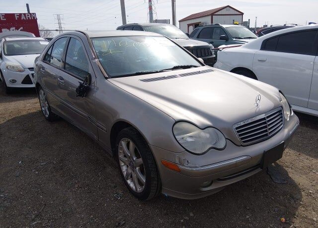 2004 MERCEDES-BENZ C-Class