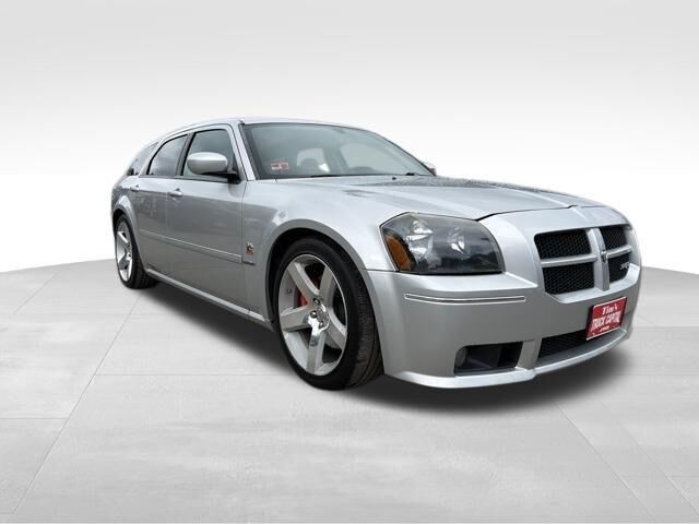 2006 DODGE Magnum
