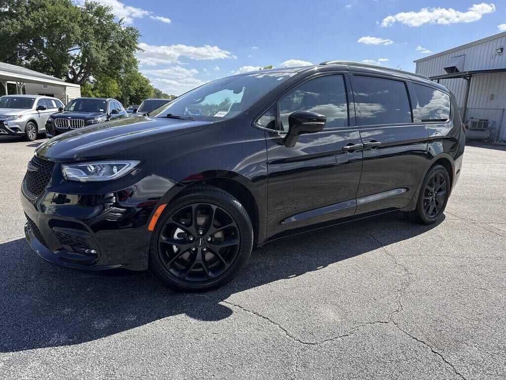2025 CHRYSLER Pacifica