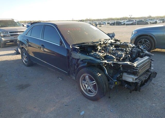 2013 MERCEDES-BENZ E-Class