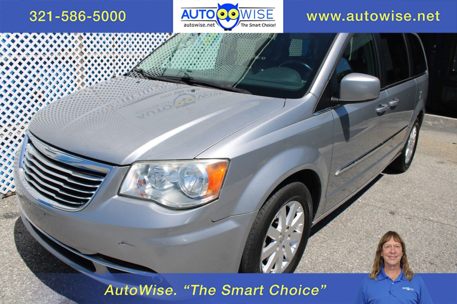 2015 CHRYSLER Town and Country