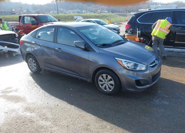 2015 HYUNDAI Accent