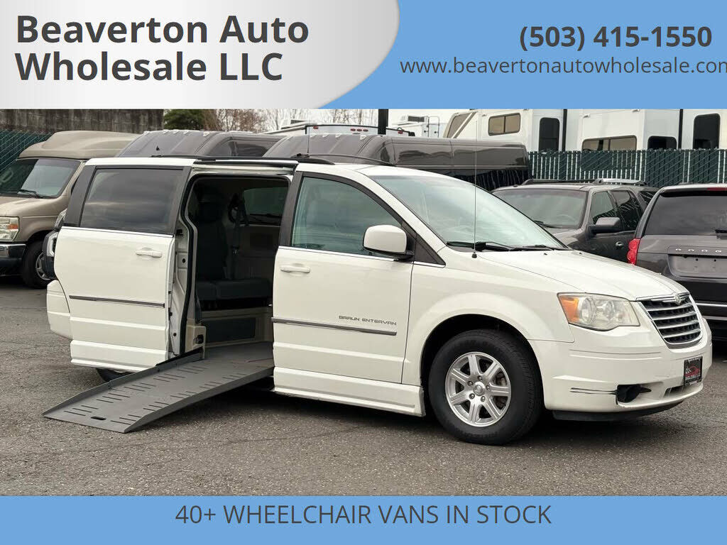 2009 CHRYSLER Town and Country