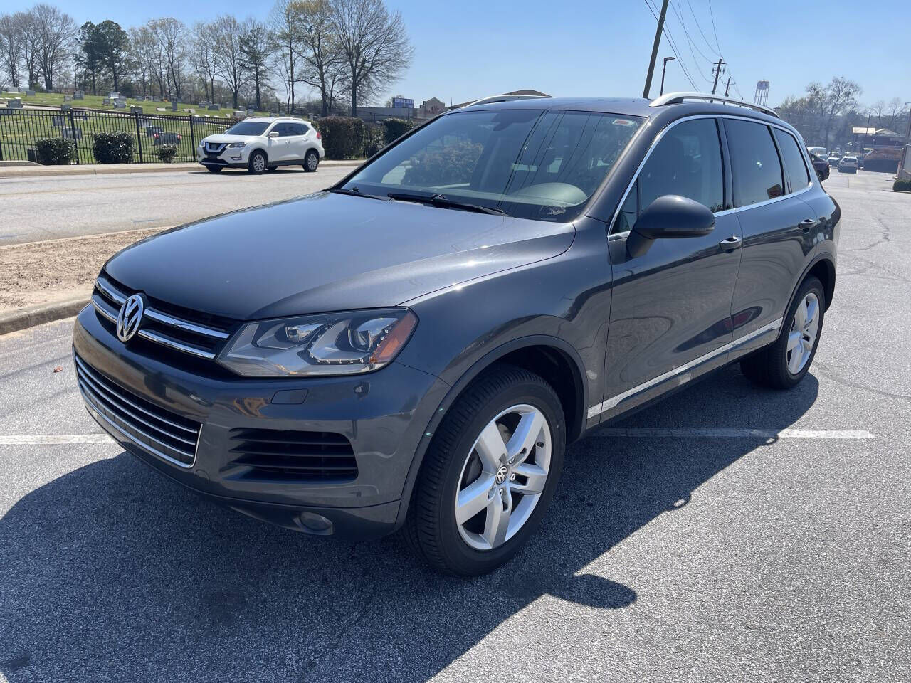 2014 VOLKSWAGEN Touareg