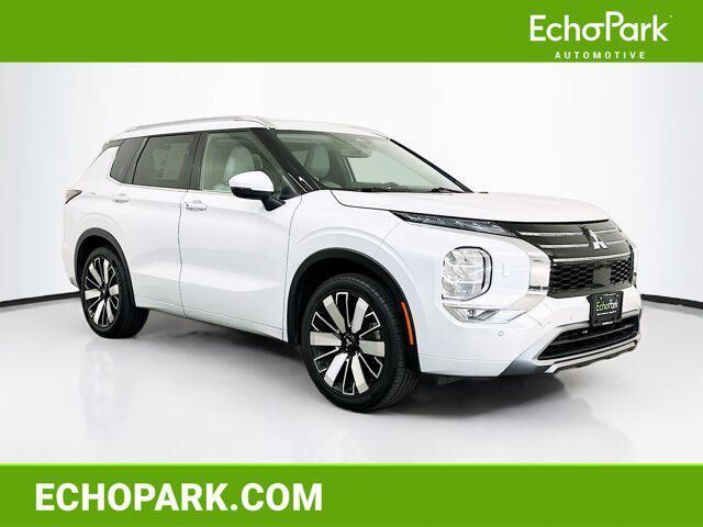 2025 MITSUBISHI Outlander