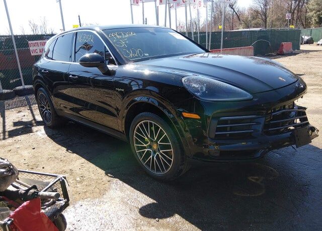 2019 PORSCHE Cayenne
