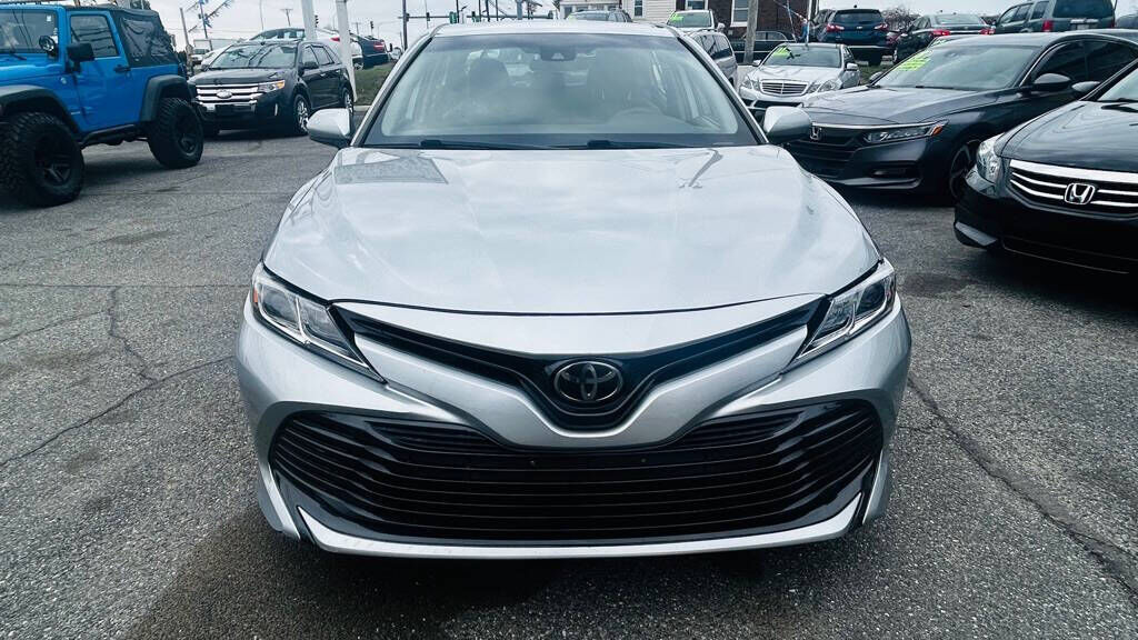 2019 TOYOTA Camry