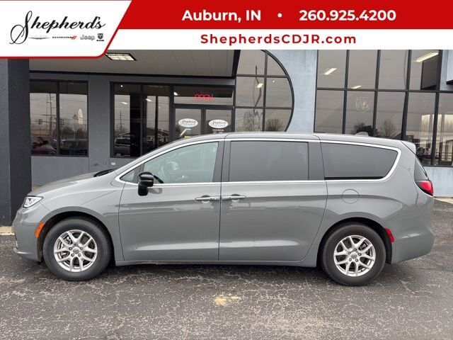 2025 CHRYSLER Pacifica