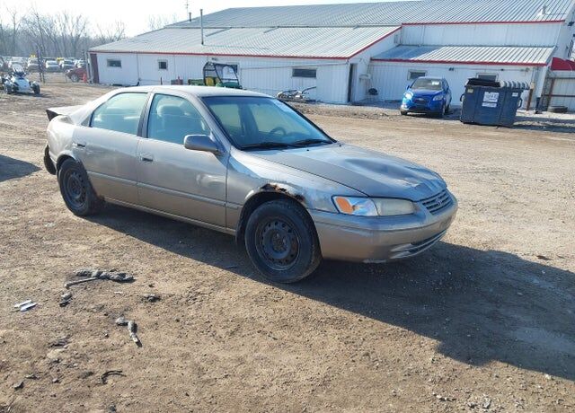 1998 TOYOTA Camry