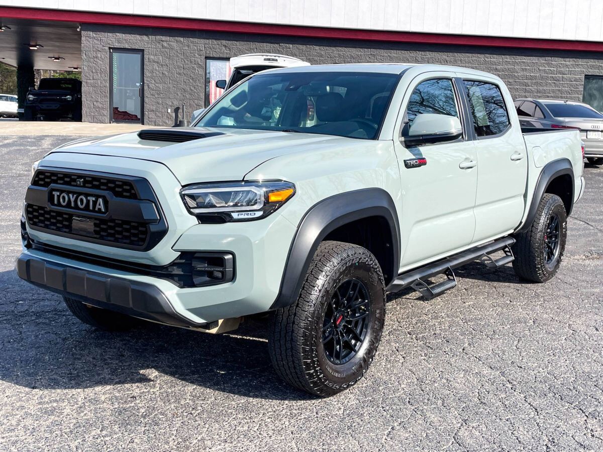 2021 TOYOTA Tacoma