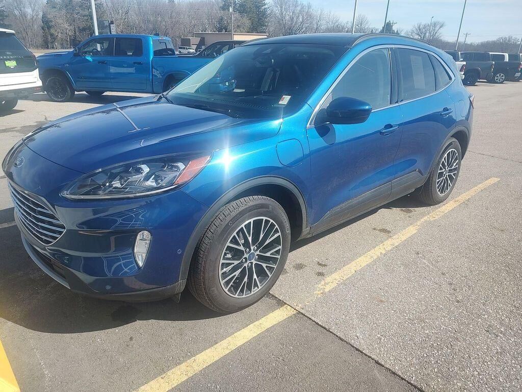 2022 FORD Escape
