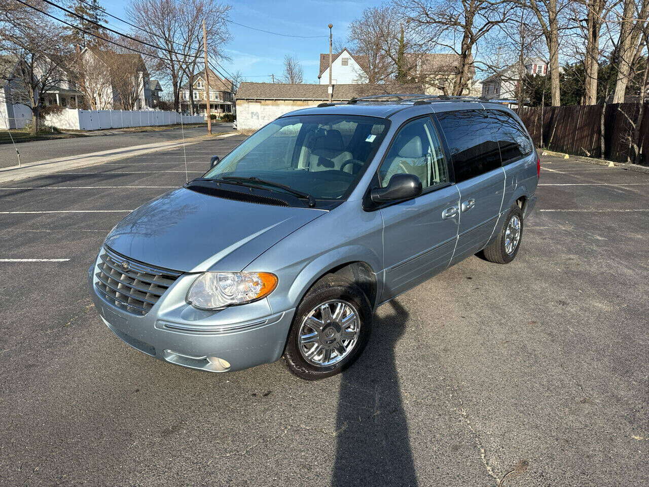 2005 CHRYSLER Town and Country