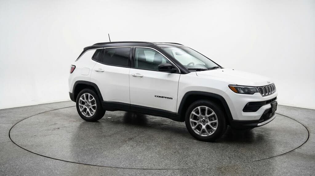 2025 JEEP Compass
