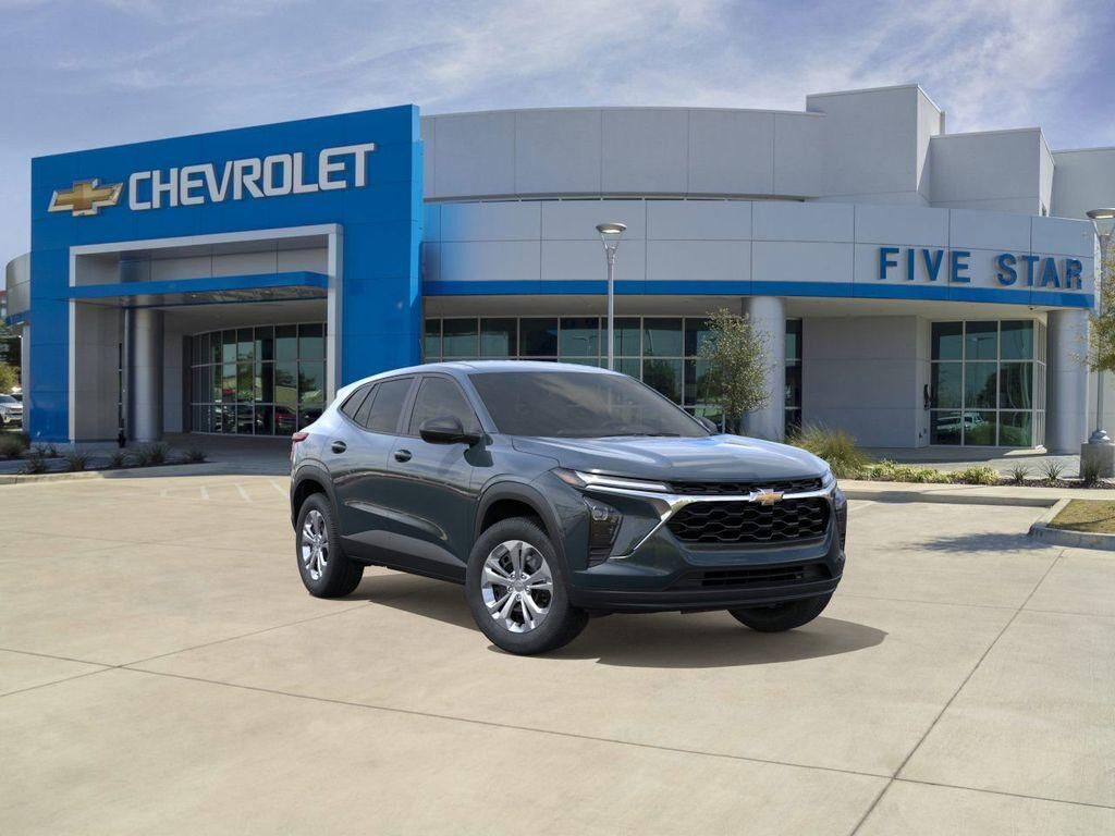 2026 CHEVROLET Trax