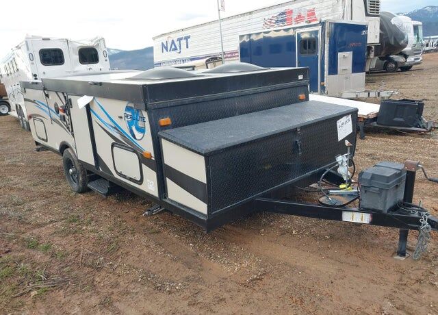 2017 FOREST RIVER Palomino Camping Trailer